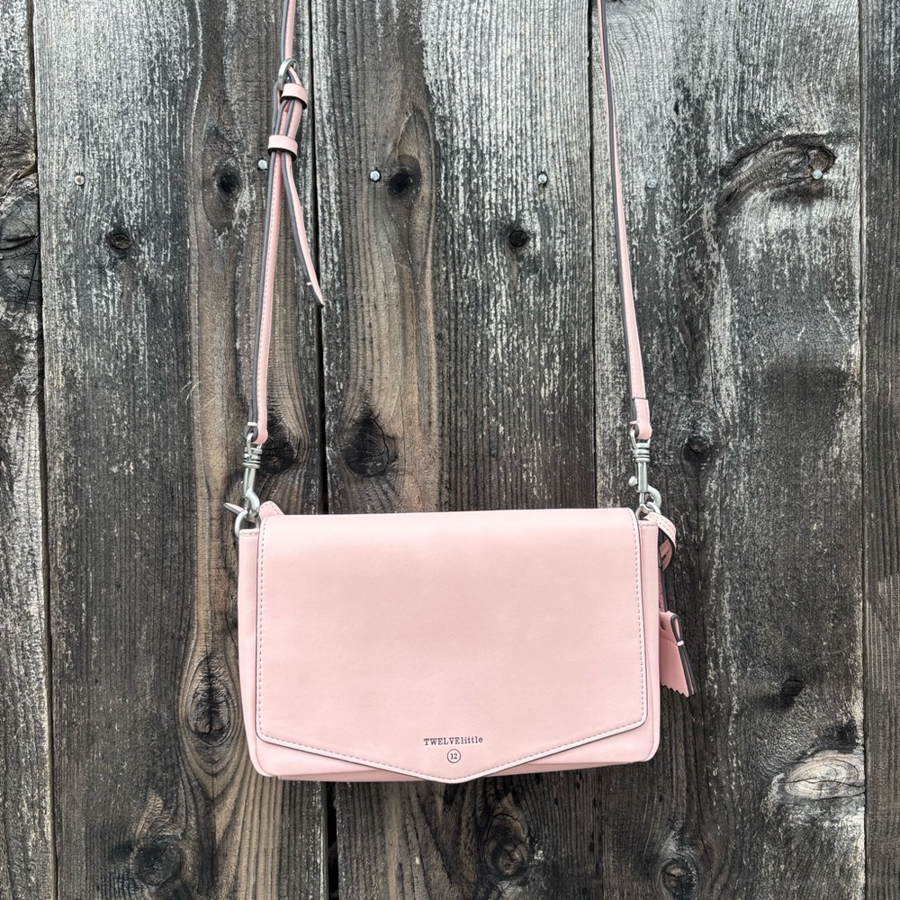 TWELVElittle Peek A Boo Crossbody Diaper Bag